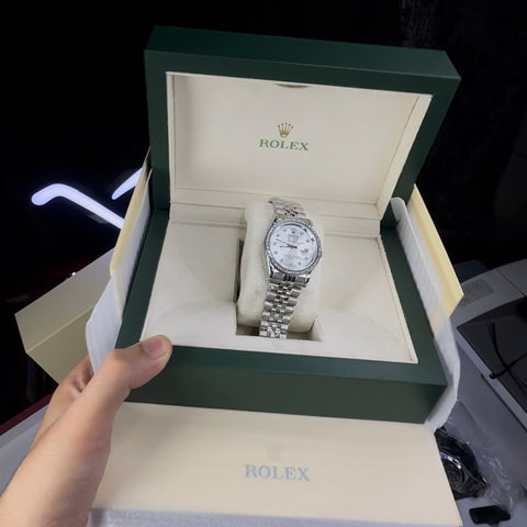 Rolex Female Masterclone Watch – Day & Date Feature with Shining Beads Design