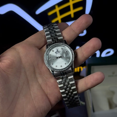 Rolex Female Masterclone Watch – Day & Date Feature with Shining Beads Design